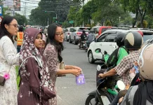 Syakirah ‎Puteri Kebaya Remaja Jatim Tebar Berkah Ramadan