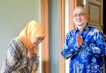 Gubernur Khofifah Sampaikan Duka atas Wafatnya Try Sutrisno