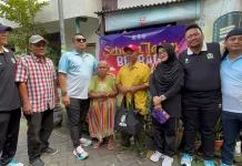 Berkah Ramadan, Sekretariat Dewan Jatim Berbagi 250 Paket Sembako