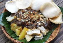 Tahu Tek Surabaya, Jejak Kuliner Jalanan yang Melegenda