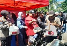 Ribuan Bingkisan Lebaran Dibagikan untuk Duafa dan Disabilitas