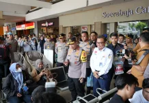 Kapolri Tinjau Kesiapan Angkutan Lebaran 2026 Surabaya Gubeng
