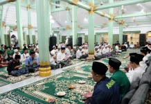 Pembacaan 1000 Surat Al-Ikhlas Warnai Malam Selawe Sunan Giri Gresik