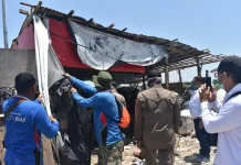 Pemkot Surabaya Tertibkan Puluhan Gudang Sampah Ilegal di Kawasan TPA Benowo