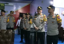 Pastikan Kesiapan Petugas, Kapolda Jatim Tinjau Posyan Idul Fitri 2026 di Kota Mojo