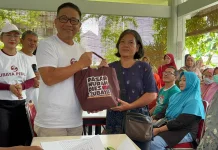 Gelar Pasar Murah, Ubaya Sediakan Seribu Paket Sembako Harga Terjangkau