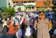 Warga di Balongbendo Gelar Salat Idul Fitri Lebih Awal, Polisi Imbau Jaga Toleransi