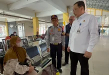 Sekjen Kemenhub Tinjau Angkutan Lebaran di Terminal Purabaya