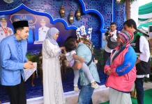 Ribuan Warga Rayakan Idulfitri Bersama Gubernur Khofifah di Grahadi