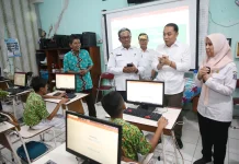 Puluhan Ribu Siswa Surabaya Ikuti TKA Bertahap Berbasis Komputer