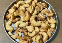 Kacang Mete Goreng Masih Jadi Primadona Kudapan Gurih di Rumah