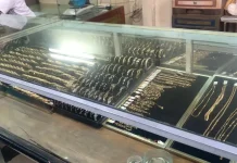 Harga Emas Tinggi, Pedagang di Surabaya Keluhkan Sepi Pembeli