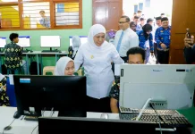 SPMB Jatim 2026 Dibuka, Gubernur Khofifah Pastikan Proses Transparan