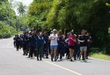 Lari 1.260 Km Lawan Sampah Plastik di Sungai Indonesia