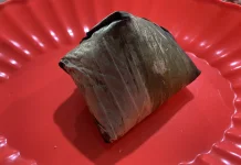 Lontong Kerucut Bungkus Daun Pisang