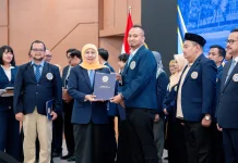 Pelantikan IKA UNAIR Perkuat Sinergi Alumni Nasional