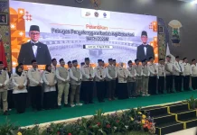Menteri Haji dan Umrah Lantik 23 PPIH di Asrama Haji Surabaya