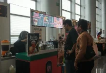 Ribuan Pengunjung Dongkrak UMKM di Turnamen Domino Surabaya