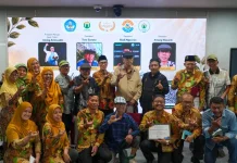 Unusa Luncurkan Buku Puisi Karya Dosen