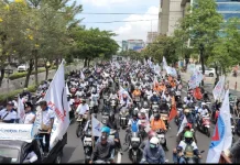 Massa Buruh Jatim Gelar Aksi May Day