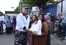 Hardikal ke-80 Jadi Momentum Kepedulian Sosial TNI AL untuk Warga Pesisir Surabaya