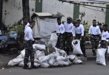 Ribuan TNI AL Warnai Aksi Bersih Kota Surabaya bersama Warga Sambut Hardikal ke-80