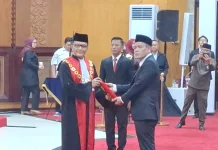 Resmi Pimpin DPRD Surabaya, Syaifuddin Zuhri Siap Lanjutkan Program Kerakyatan
