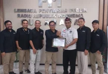 RRI Surabaya Terima Penghargaan Media Peduli Anak dari Komnas PA