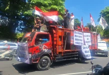 Aksi Solidaritas DKS Menggema, Seniman Surabaya Layangkan Tujuh Tuntutan