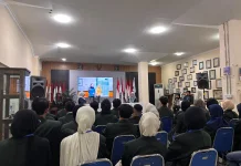 Mahasiswa Ilmu Komunikasi UINSA ke RRI Surabaya untuk Menambah Wawasan Penyiaran