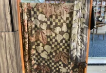 Padukan Seni dan Alam, Batik Ecoprint 'Namira' Mejeng di Lobi RRI