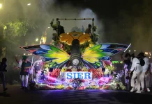 Parade Kupu-Kupu Robotik SIER Karya ITS Memukau di Surabaya Vaganza 2026