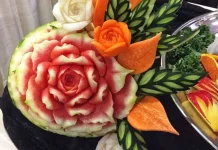 Seni Kreasi Mengukir Buah dan Sayuran (Fruit and Vegetable Carving)