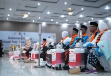 PPIH Debarkasi Surabaya Imbau Jemaah Tidak Bawa Air Zamzam di Koper