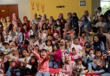 Festival Kampung Dongeng Surabaya Ajak Orang Tua Mendongeng