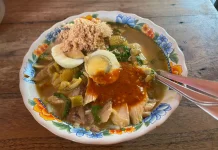 Kisah Tangguh Soto Ayam Pak Breng Undaan Wetan yang Bertahan Pasca-Pandemi