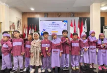 Belajar Telekomunikasi sejak Dini, KB-TK Kreatif Bunda Lily Surabaya Kunjungi RRI