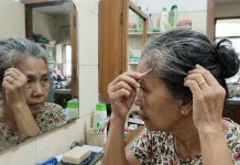Bolehkah Sering Mencabut Uban?
