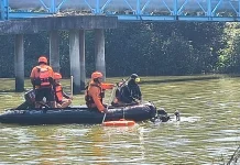 Pemancing Tenggelam di Kali Lamong, Tim SAR Lanjutkan Pencarian Besok