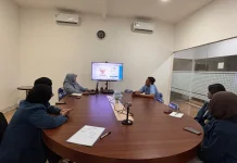 Mendalami Manajemen Arsip dan Dokumen, Mahasiswa D-IV Kearsipan UNAIR Kunjungi RRI