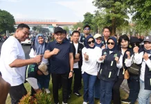 Subandi-Mimik Pimpin Gerakan Tanam Ribuan Pohon di Sidoarjo