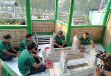 Ziarah ke Makam Pendiri, Pemain Persebaya Diajak Mengingat Akar Sejarah Klub