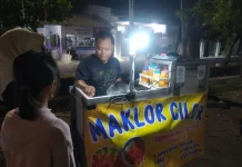 Konsistensi Pak Alfian Menjemput Rezeki