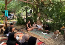PLN Nusantara Power Perkuat Konservasi Penyu di Pantai Serang