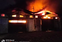 Dua Gudang Mebel di Benowo Ludes Dilalap Api