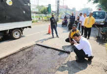 Wagub Emil Pastikan Anggaran Infrastruktur Jalan Tetap Berlanjut