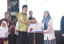 Pemkab Sidoarjo Luncurkan 4.000 Beasiswa, Tekan Putus Sekolah