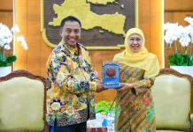 Khofifah Dukung Penuh Vocational Epicentre 2026 UNESA