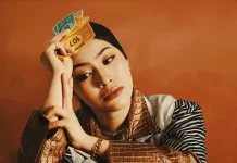Syasya Tuangkan Rasa Penasaran Kepada Seseorang lewat Single "107"