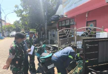 PAM Surya Sembada Tertibkan Sambungan Air Ilegal di Perak Barat
